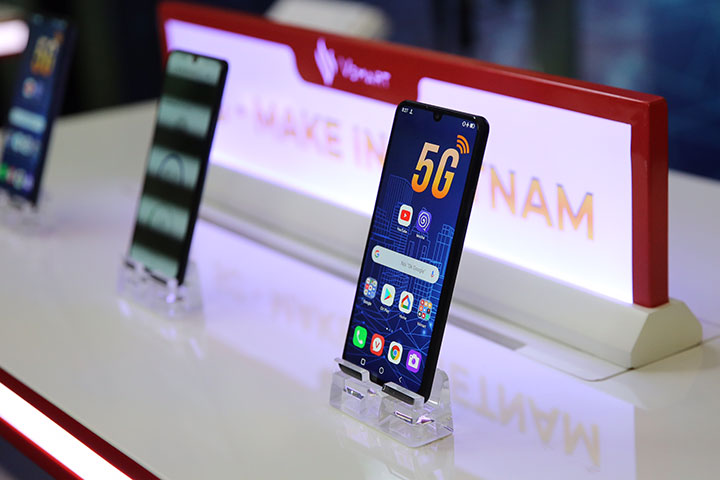 Vinsmart giới thiệu smartphone 5G đầu tiên của Việt Nam